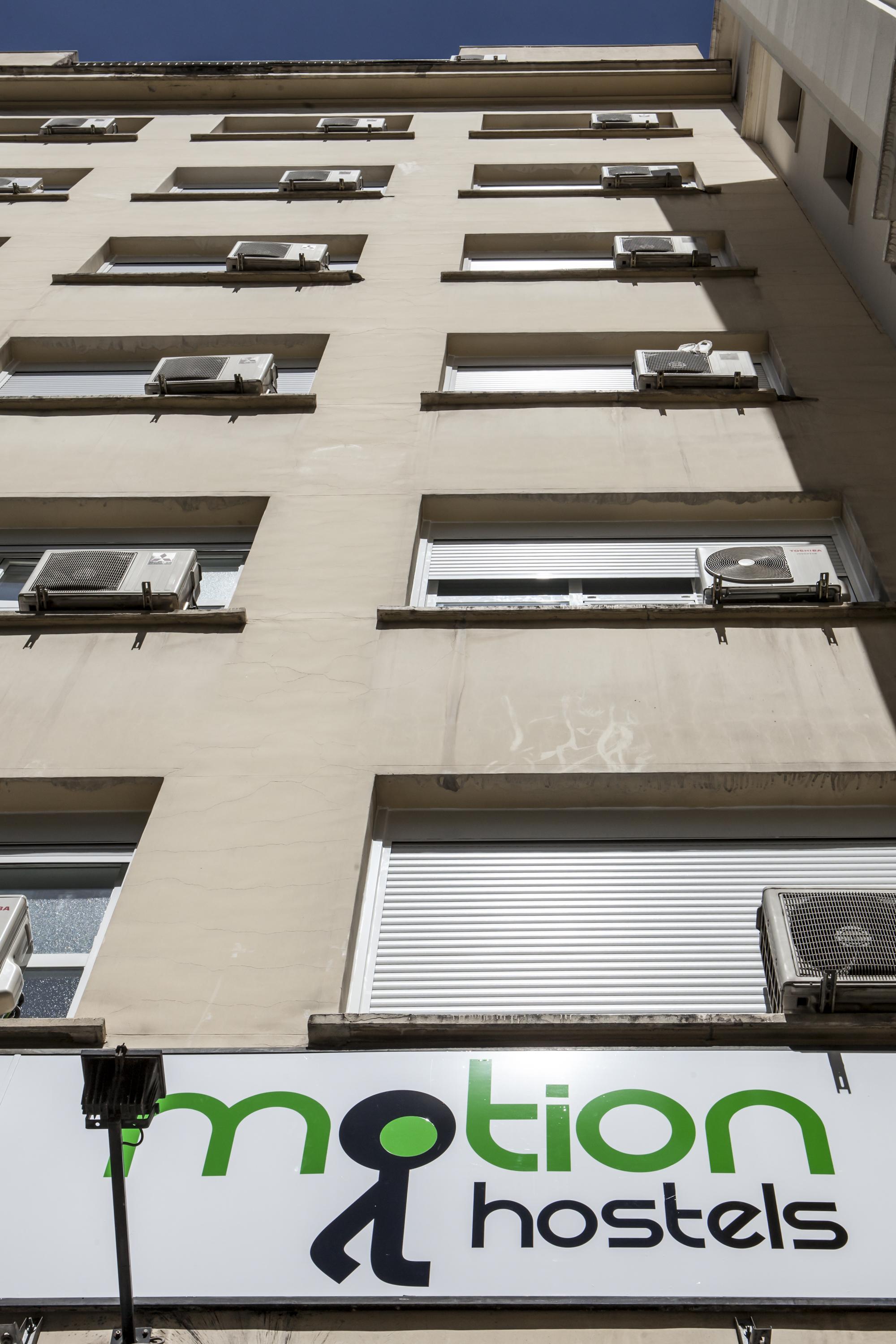 Euromadrid Hostel Exterior photo