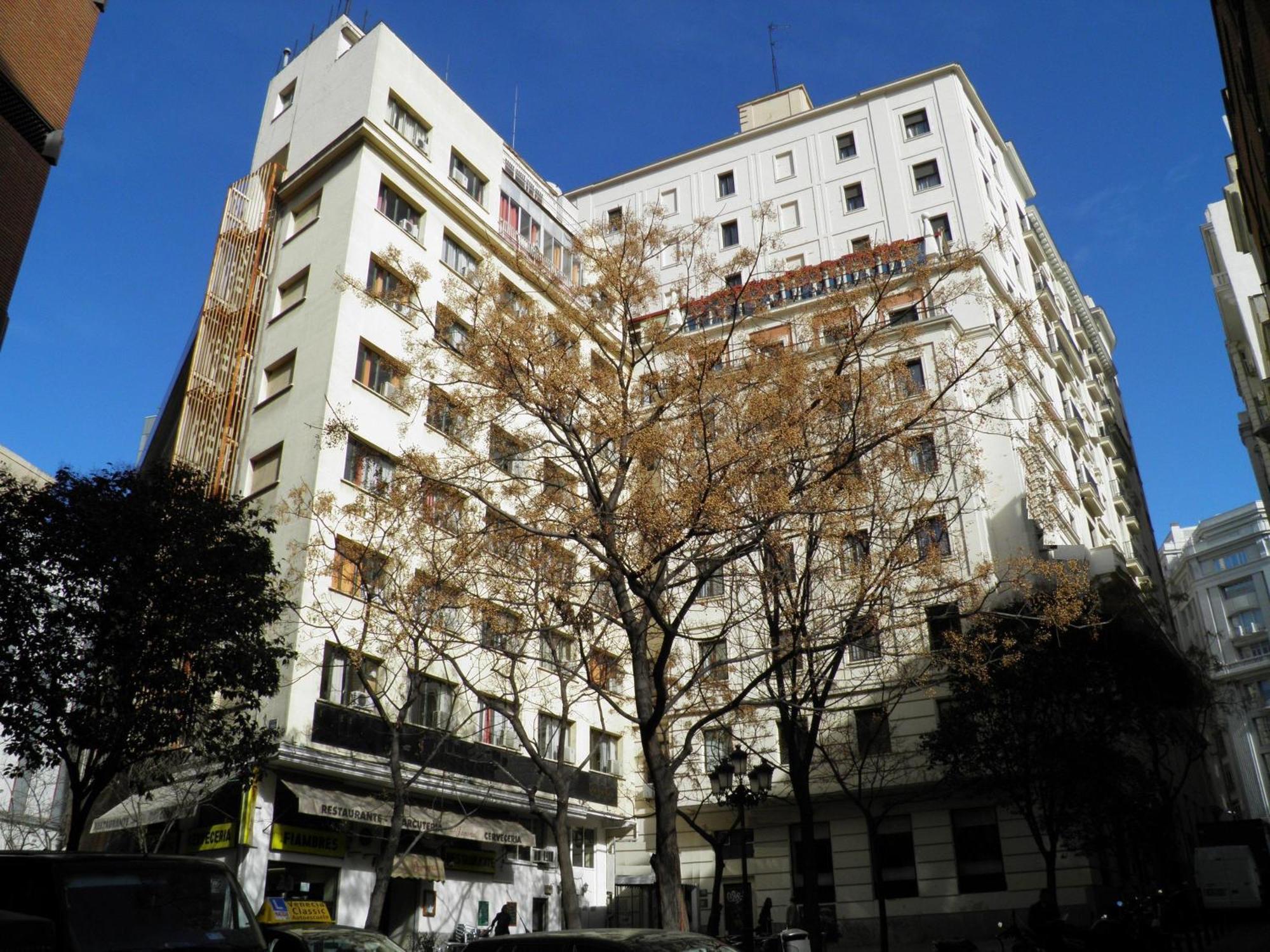 Euromadrid Hostel Exterior photo
