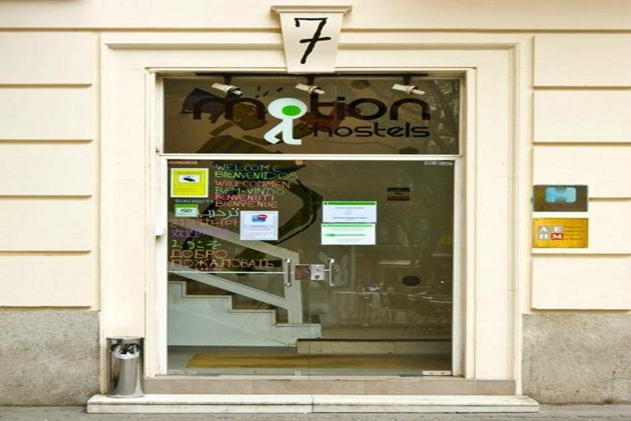 Euromadrid Hostel Exterior photo