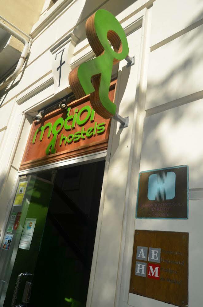 Euromadrid Hostel Exterior photo
